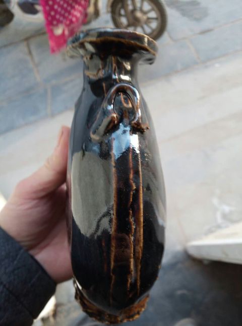 古玩陶瓷抱月瓶拍賣，當(dāng)前價格9000元