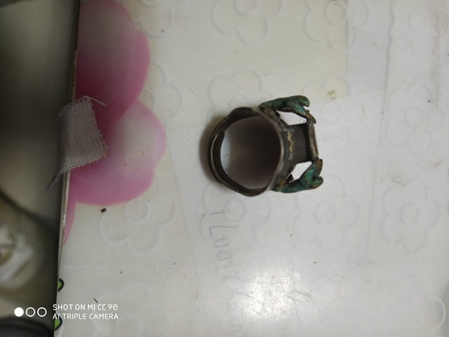 古玩雜項異域風格銅溜銀戒指拍賣，當前價格3800元
