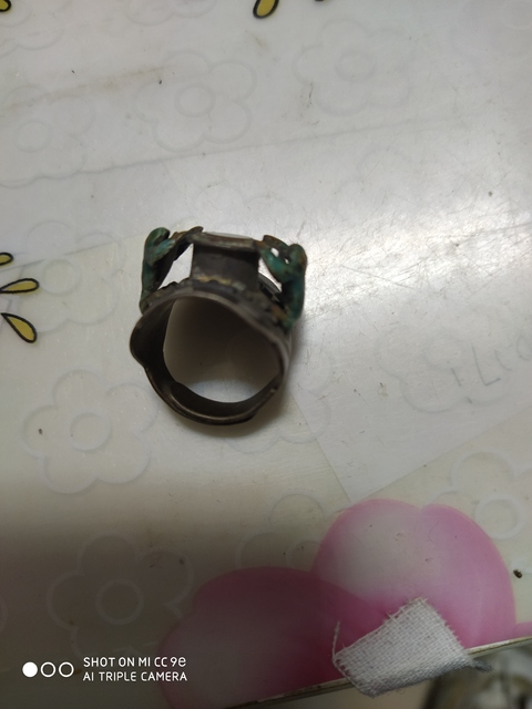 古玩雜項異域風格銅溜銀戒指拍賣，當前價格3800元