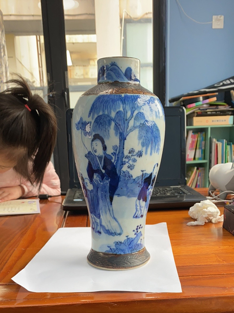 古玩陶瓷哥釉地青花瓶拍賣，當(dāng)前價格6800元