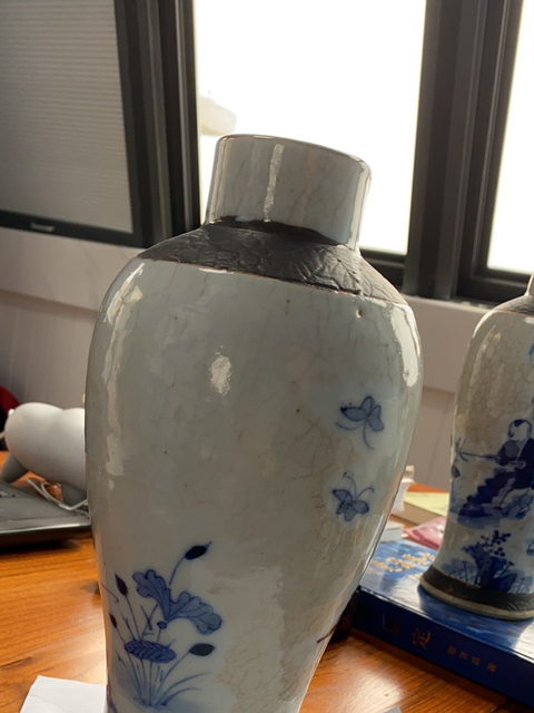 古玩陶瓷哥釉地青花瓶拍賣，當(dāng)前價格6800元