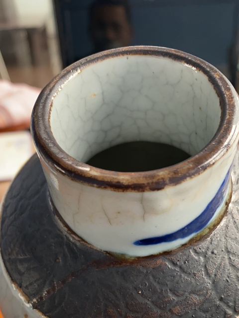 古玩陶瓷哥釉地青花瓶拍賣，當(dāng)前價格6800元