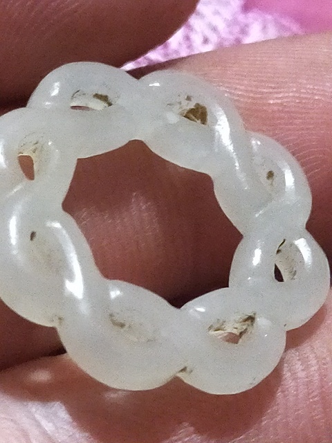 古玩玉器清代和田白玉絞絲環(huán)拍賣，當(dāng)前價格8000元