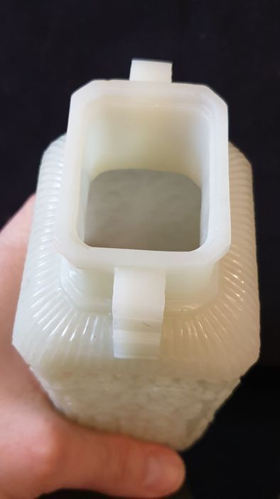 古玩玉器玉觀賞瓶拍賣，當(dāng)前價格7000元