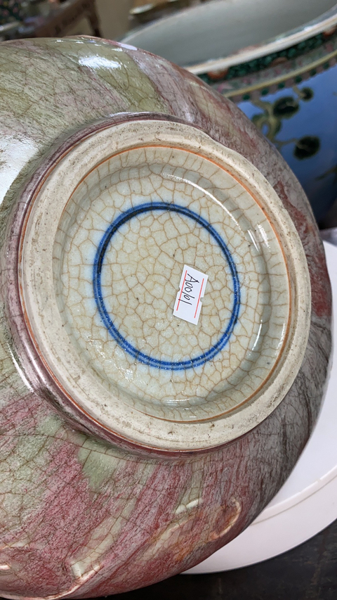 古玩陶瓷清中期紅釉貼塑螭龍紋瓶類殘器拍賣，當前價格11800元