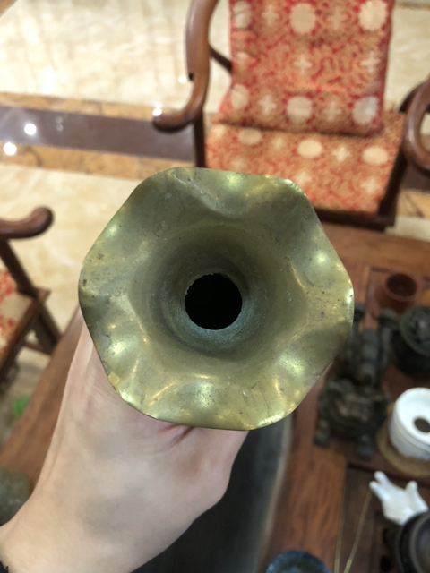 古玩雜項清末鏨花銅瓶（手刻）拍賣，當(dāng)前價格300元