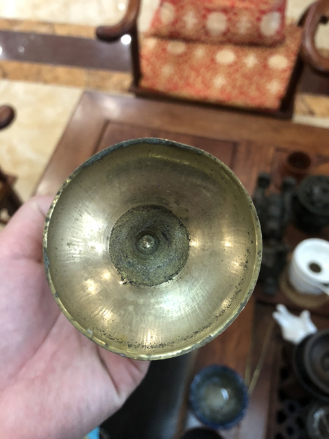 古玩雜項清末鏨花銅瓶（手刻）拍賣，當(dāng)前價格300元