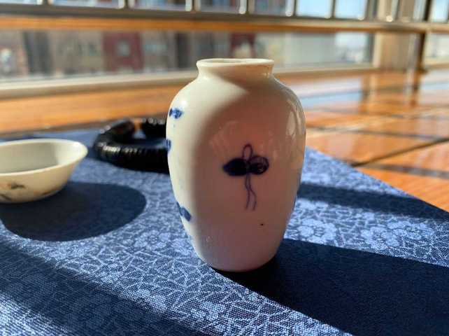 古玩陶瓷青花小瓶拍賣，當前價格3000元