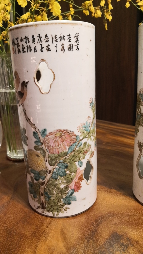 古玩陶瓷淺絳彩帽筒拍賣，當(dāng)前價(jià)格2590元