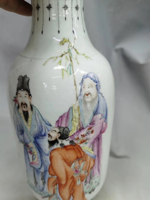 古玩陶瓷粉彩人物故事紋大瓶拍賣，當(dāng)前價格10500元