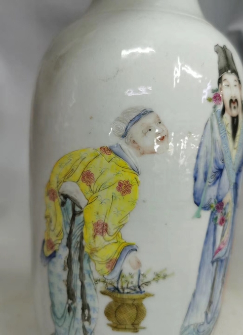 古玩陶瓷粉彩人物故事紋大瓶拍賣，當(dāng)前價格10500元