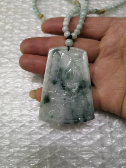 古玩玉器山水牌子拍賣,當前價格680元