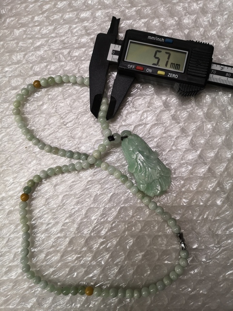 古玩玉器翠白菜拍賣,當(dāng)前價(jià)格350元