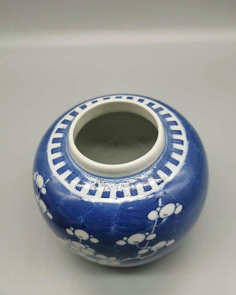 古玩陶瓷青花冰梅罐拍賣，當前價格9800元