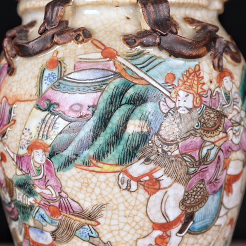 古玩陶瓷清晚哥釉粉彩刀馬人瓶拍賣，當前價格1500元