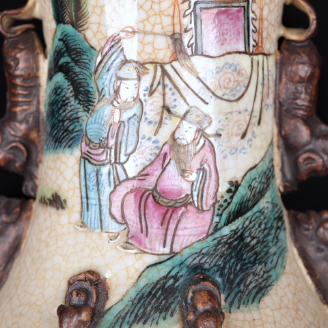 古玩陶瓷清晚哥釉粉彩刀馬人瓶拍賣，當前價格1500元