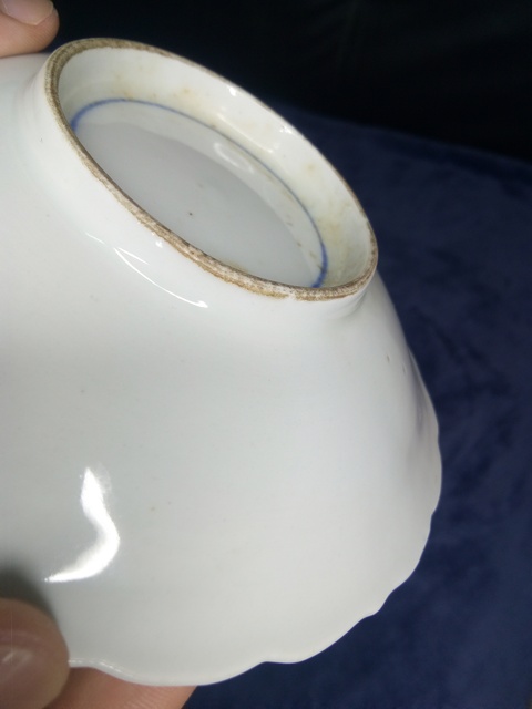 古玩陶瓷青花麒麟暗刻花卉紋盤拍賣,當前價格2200元