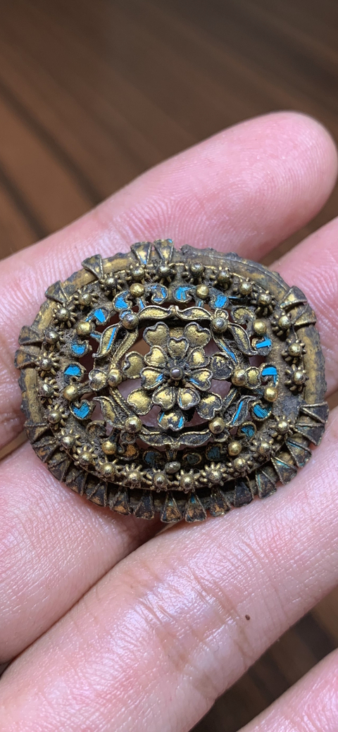 古玩雜項(xiàng)鎏金點(diǎn)翠帽花拍賣，當(dāng)前價(jià)格8800元