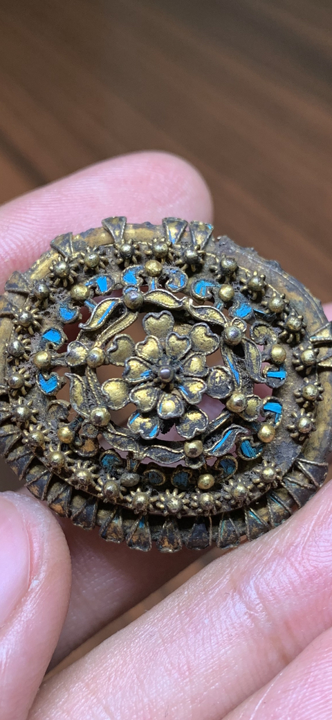 古玩雜項(xiàng)鎏金點(diǎn)翠帽花拍賣，當(dāng)前價(jià)格8800元