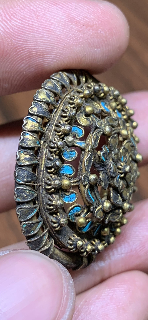 古玩雜項(xiàng)鎏金點(diǎn)翠帽花拍賣，當(dāng)前價(jià)格8800元