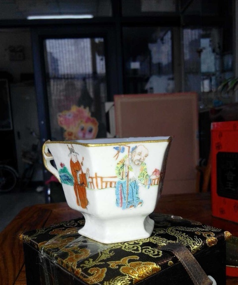 古玩陶瓷粉彩杯拍賣，當前價格6600元