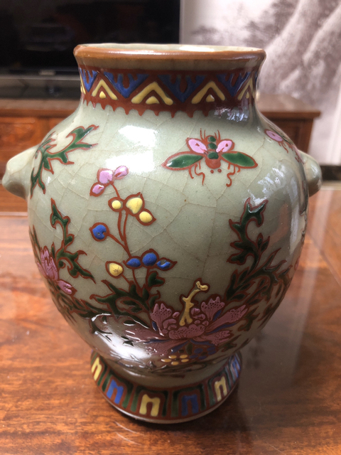 古玩陶瓷豆青釉粉彩罐拍賣，當前價格7800元