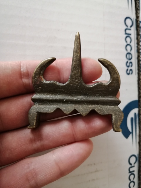 古玩陶瓷黃銅山子筆架拍賣，當前價格10800元