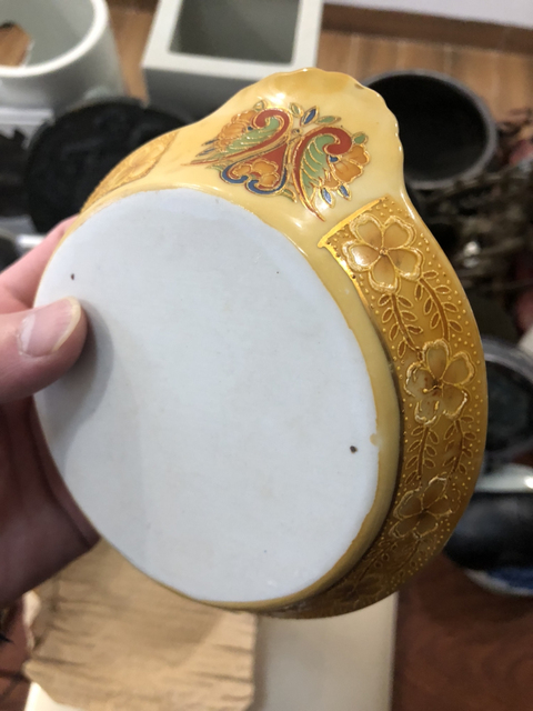 古玩陶瓷彩繪描金花卉紋開窗仕女圖盤拍賣,當前價格1680元