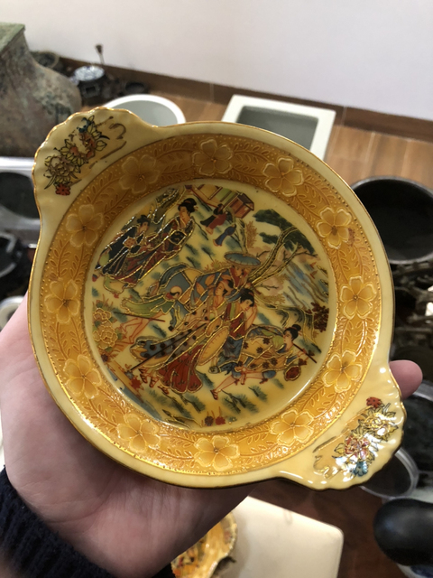 古玩陶瓷彩繪描金花卉紋開窗仕女圖盤拍賣,當前價格1680元