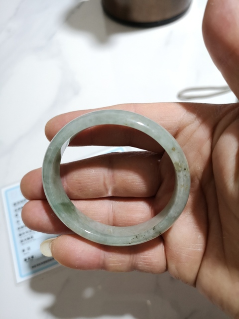 古玩玉器貴妃鐲子拍賣,當前價格680元