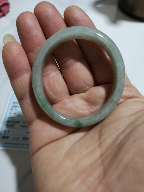 古玩玉器貴妃鐲子拍賣,當前價格680元