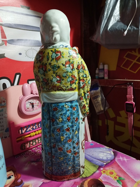 古玩陶瓷粉彩瓷塑拍賣，當(dāng)前價格8600元