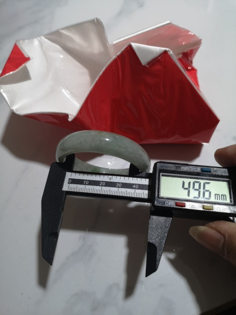 古玩玉器貴妃鐲子拍賣,當前價格680元