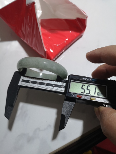 古玩玉器貴妃鐲子拍賣,當前價格680元