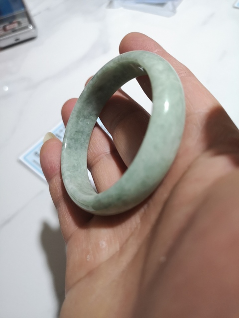 古玩玉器扁鐲子拍賣,當前價格680元
