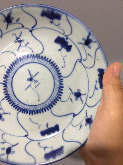 古玩陶瓷清中期?放漏?如意靈芝紋青花盤拍賣,當前價格388元