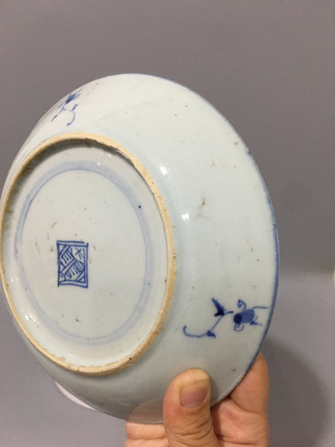 古玩陶瓷清中期?放漏?如意靈芝紋青花盤拍賣,當前價格388元