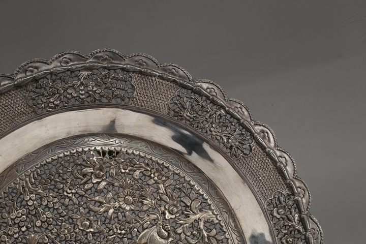 古玩雜項清晚·鏤空雕花鳥紋銀果盤拍賣，當前價格16000元