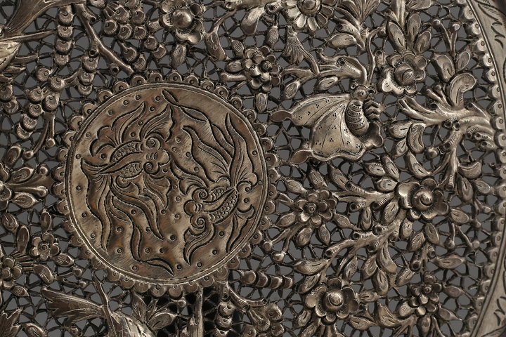 古玩雜項清晚·鏤空雕花鳥紋銀果盤拍賣，當前價格16000元