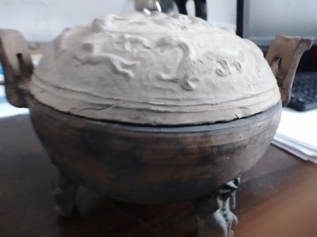 古玩陶瓷灰陶鼎拍賣，當前價格8000元