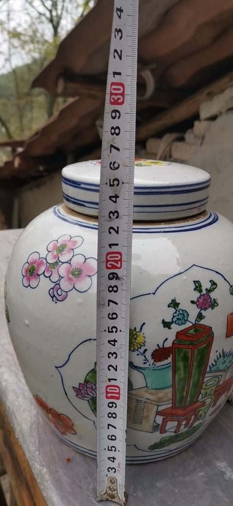 古玩陶瓷斗彩博古紋蓋罐拍賣,當前價格800元