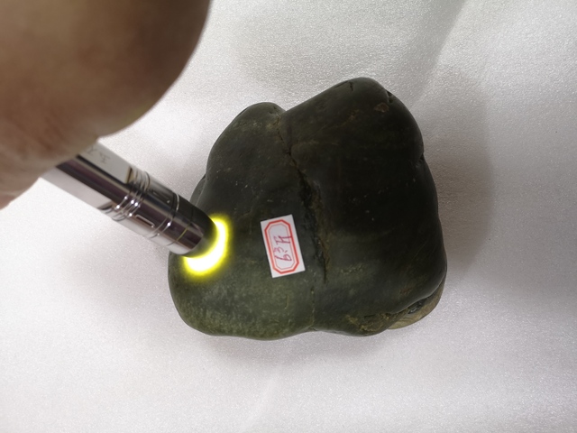 古玩玉器籽料原石拍賣(mài),當(dāng)前價(jià)格228元