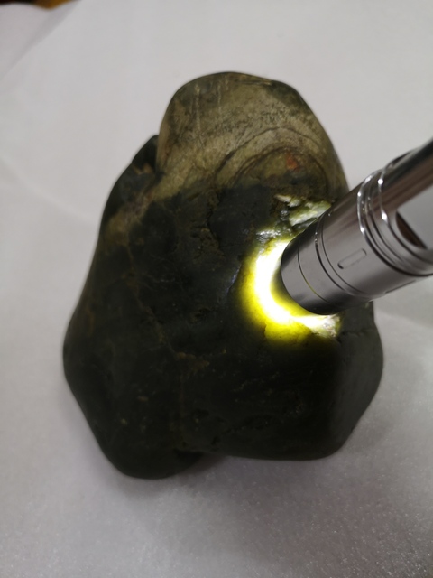 古玩玉器籽料原石拍賣(mài),當(dāng)前價(jià)格228元
