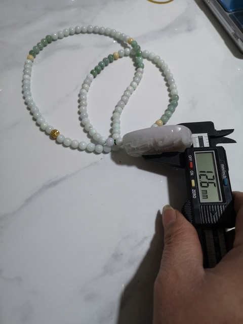 古玩玉器山水牌子拍賣,當前價格998元