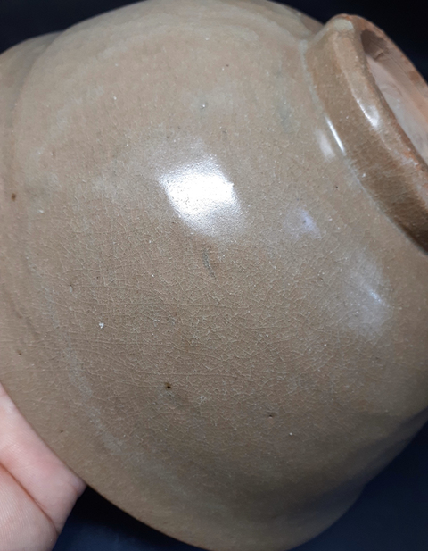 古玩陶瓷龍泉窯米黃釉青釉碗拍賣，當前價格4500元