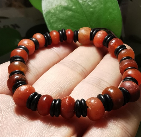 古玩玉器漢代·瑪瑙珠手串拍賣,當前價格1500元