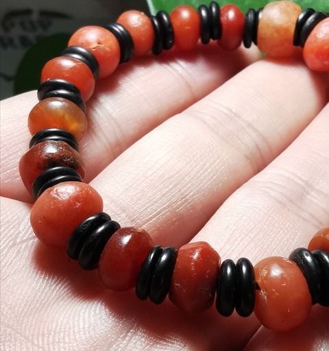 古玩玉器漢代·瑪瑙珠手串拍賣,當前價格1500元