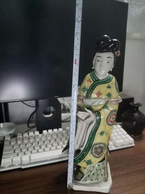 古玩陶瓷五彩仕女塑像拍賣，當前價格15800元