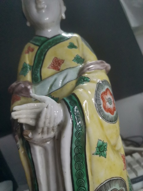 古玩陶瓷五彩仕女塑像拍賣，當前價格15800元