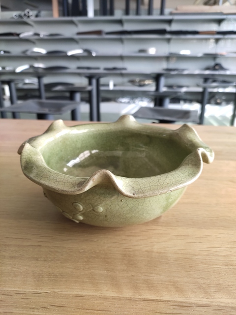 古玩陶瓷清代花口三足洗拍賣，當前價格2000元